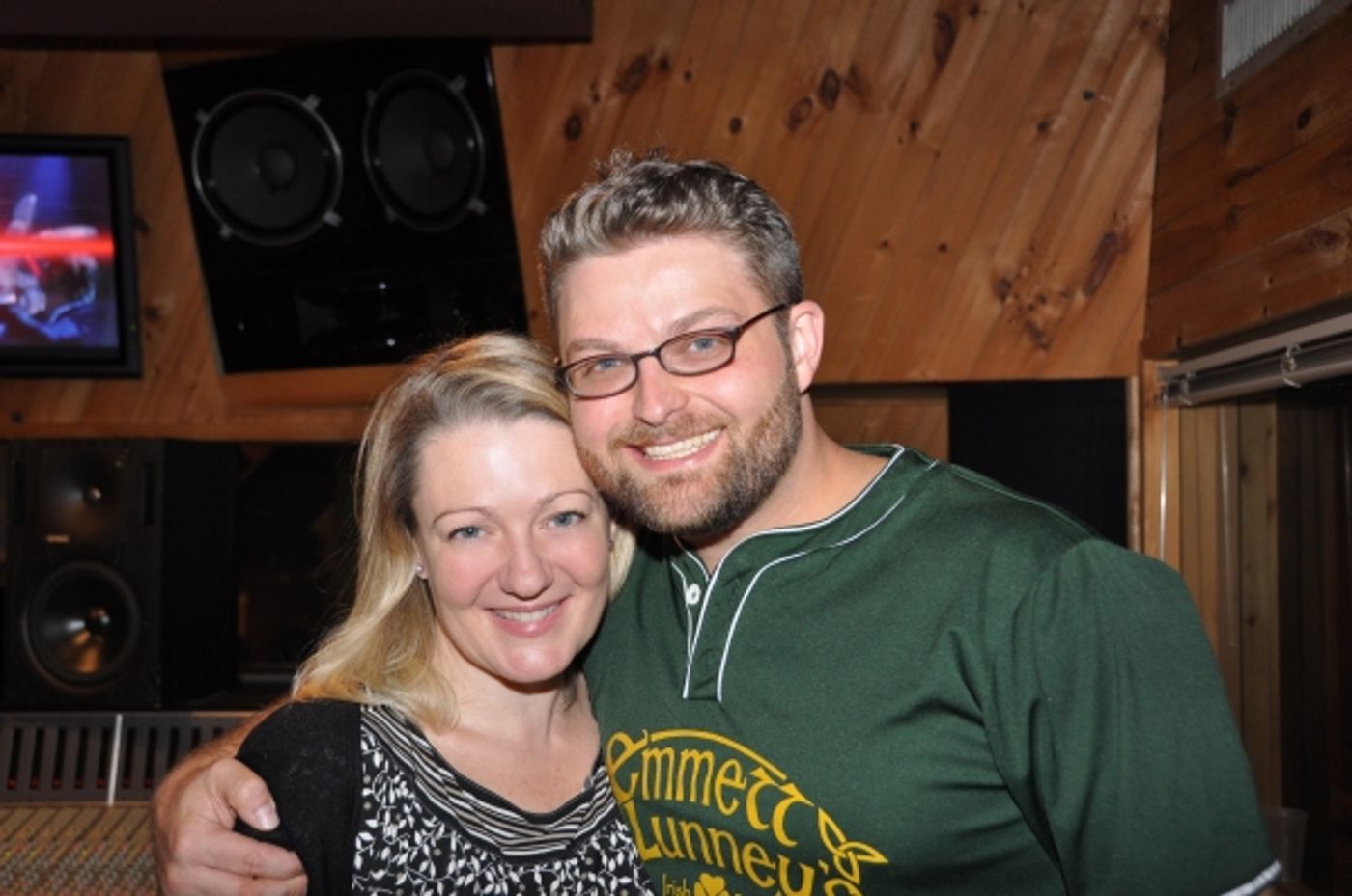Photo Exclusive: ONCE Cast Records for 'Carols For A Cure' Image