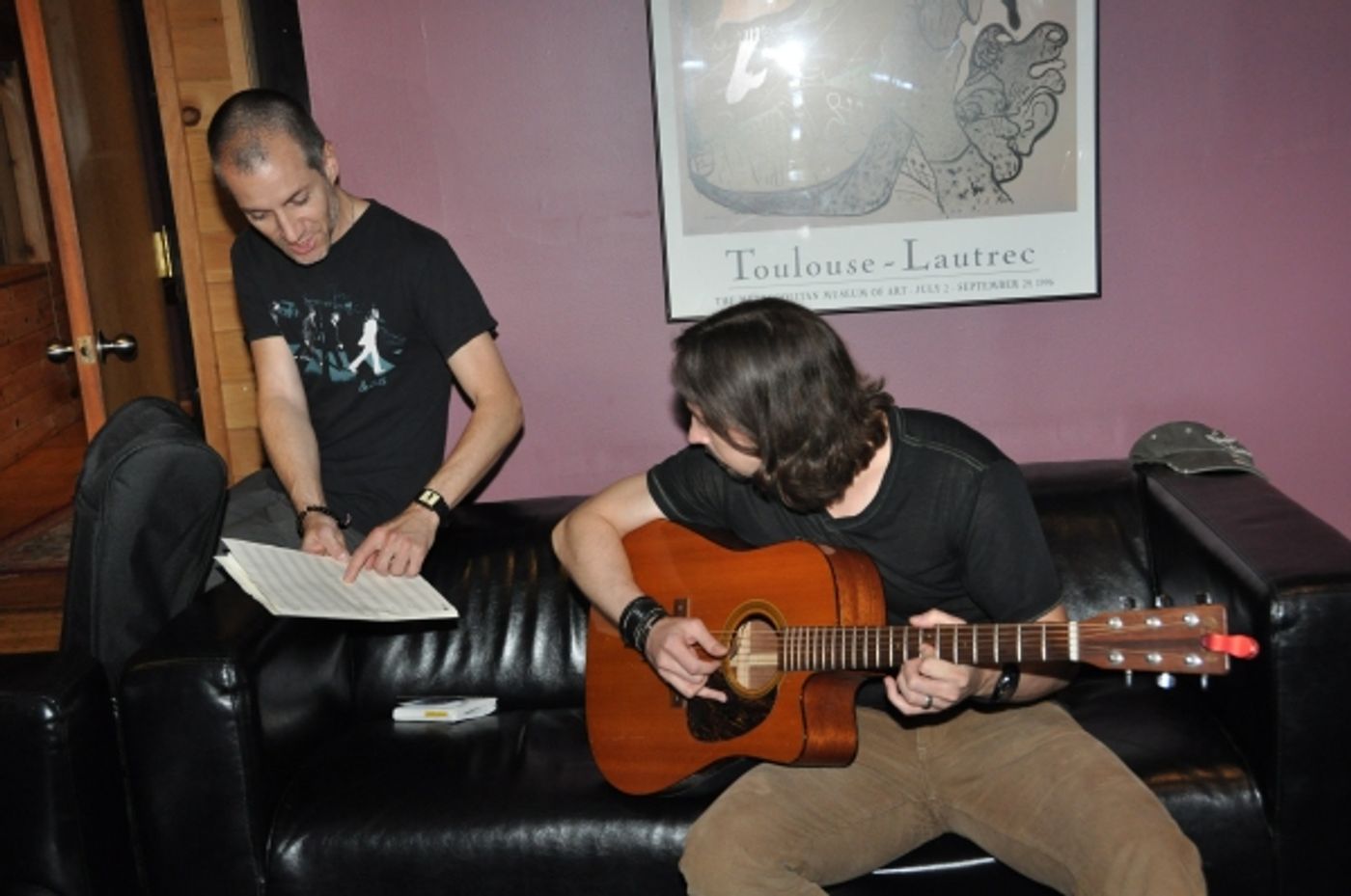 Photo Exclusive: ONCE Cast Records for 'Carols For A Cure' Image