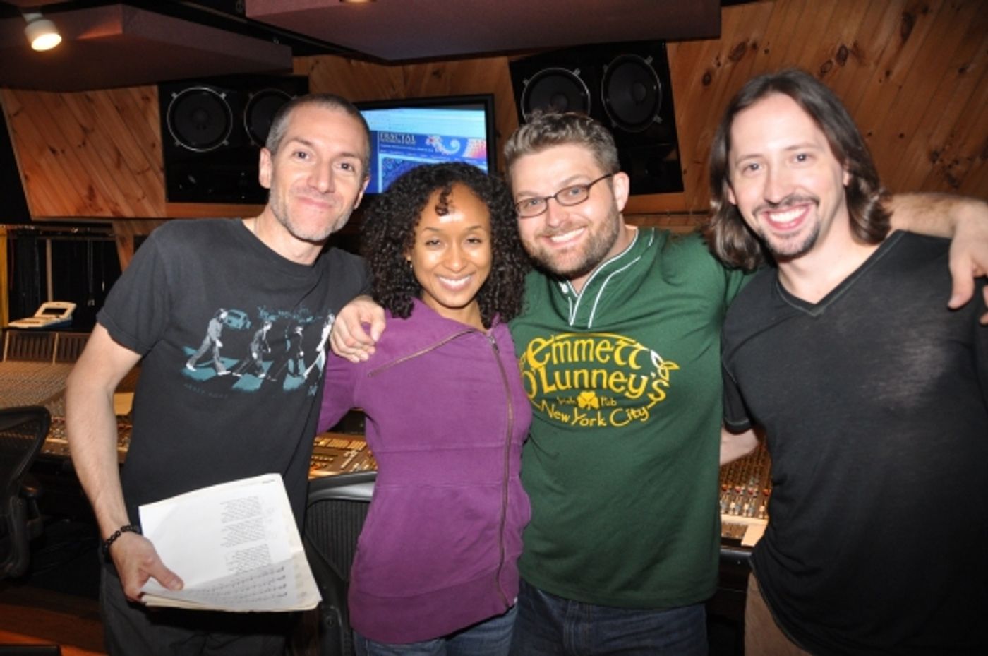 Photo Exclusive: ONCE Cast Records for 'Carols For A Cure' Image