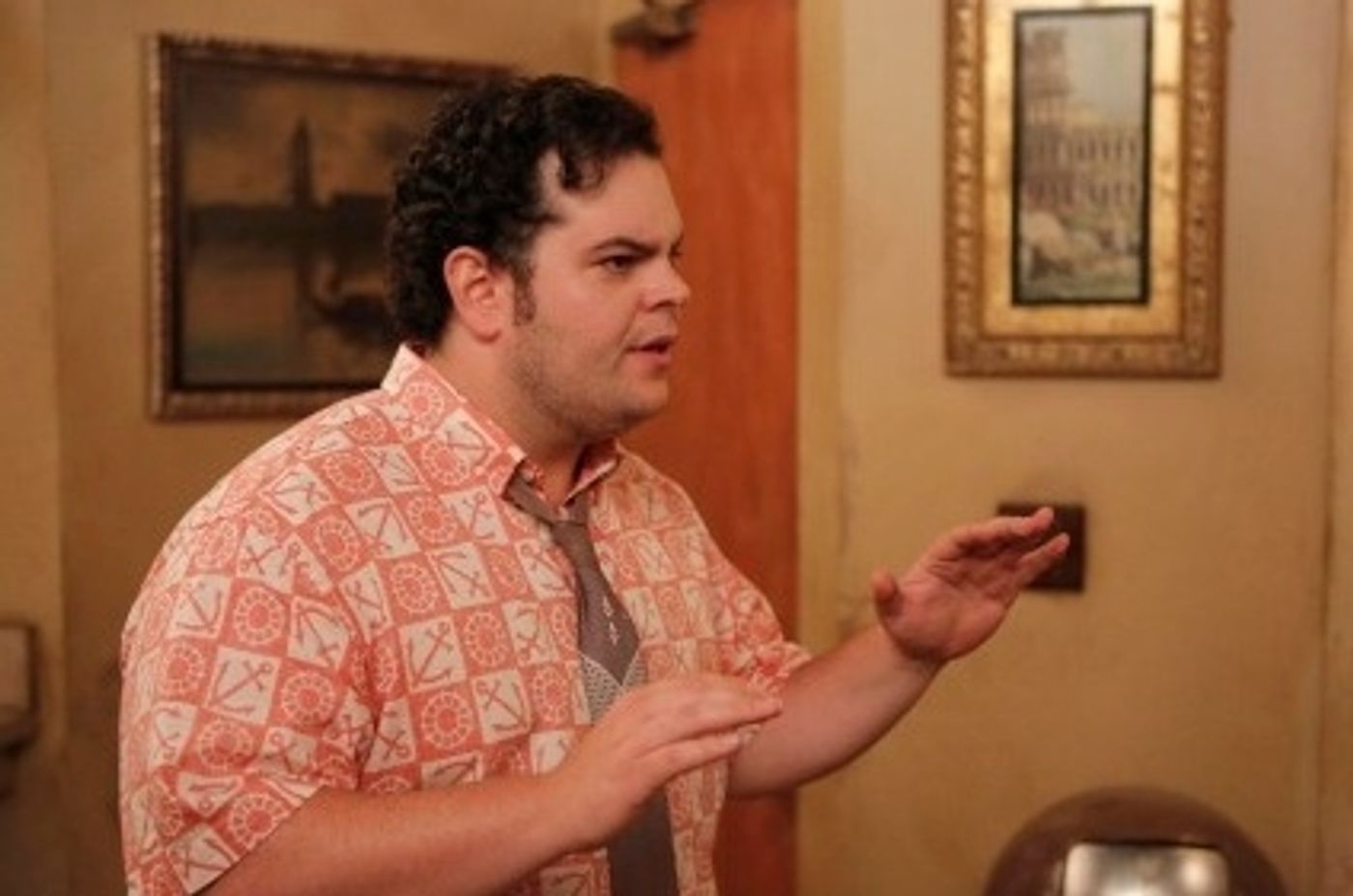 Photo Flash: First Look - Josh Gad Guests on NEW GIRL Season Premiere Tonight, 9/25  Image