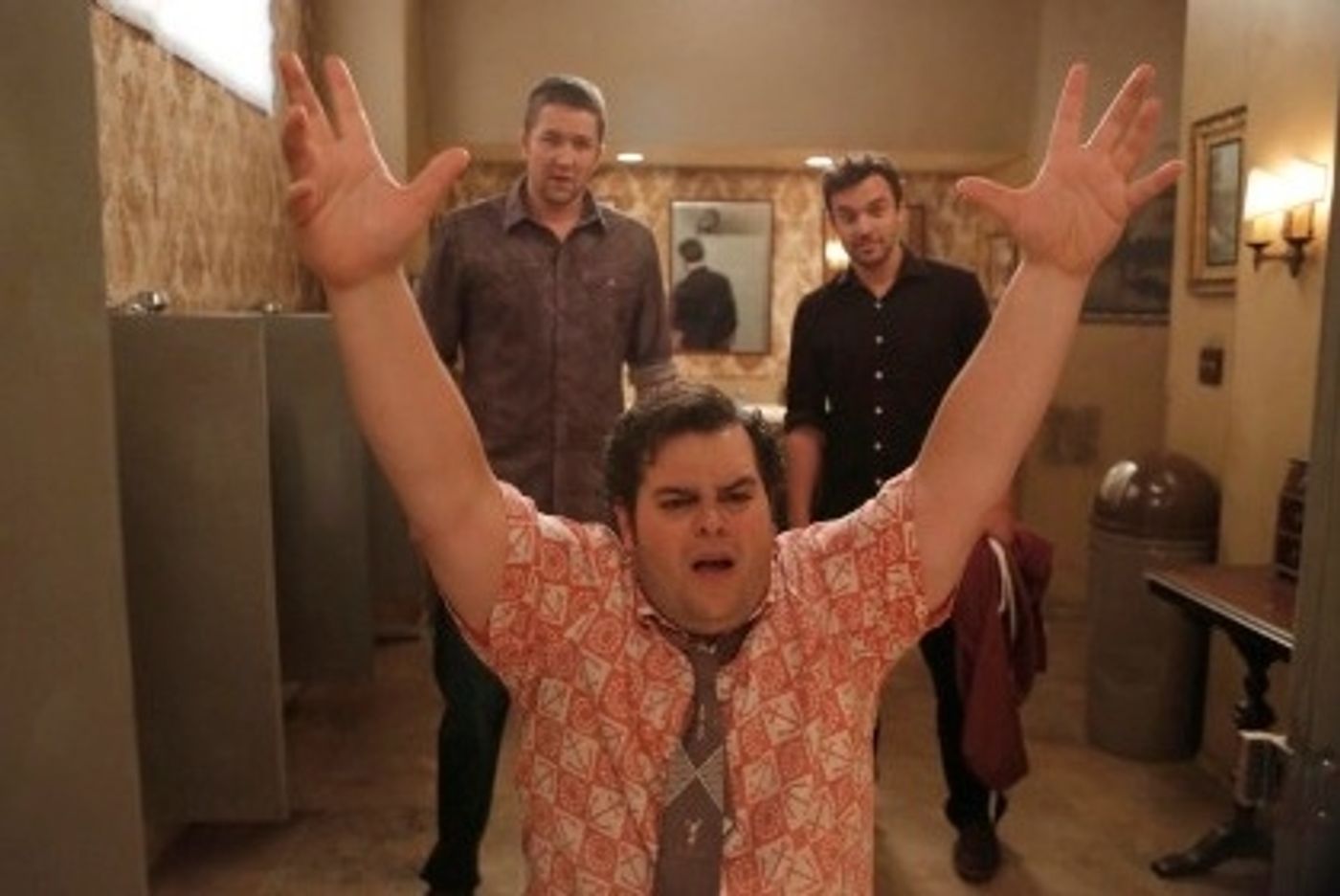 Photo Flash: First Look - Josh Gad Guests on NEW GIRL Season Premiere Tonight, 9/25  Image