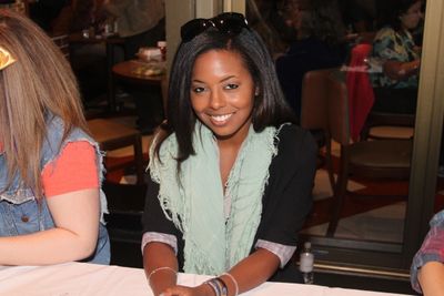  Adrienne Warren  Photo
