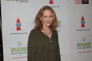  Jan Maxwell  Photo