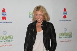  Ari Graynor  Photo