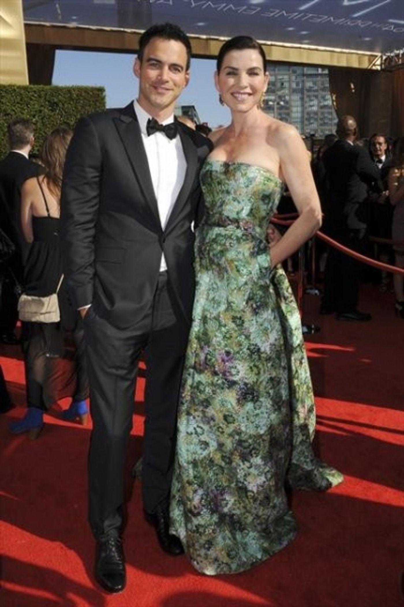 Photo Coverage: 2012 Emmys Red Carpet - Part 2  Image
