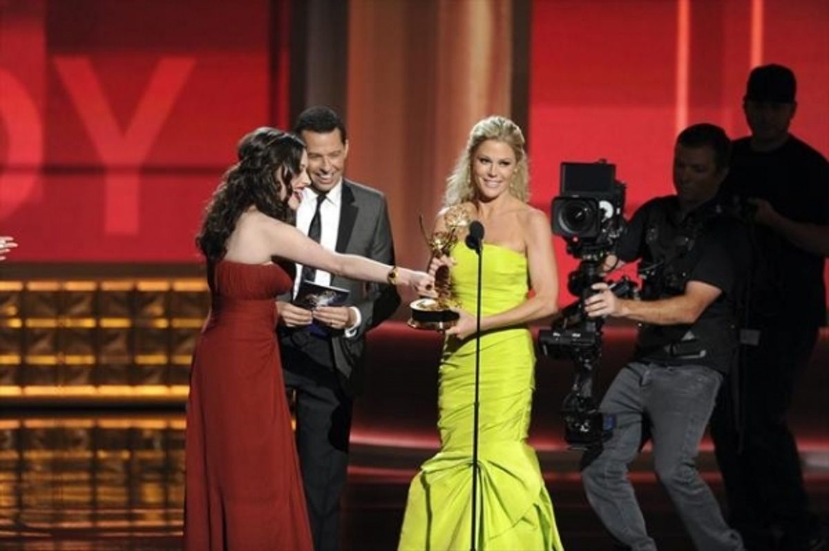  THE 64TH PRIMETIME EMMY(r) AWARDS - The 64th Primetime Emmy Awards broadcasts live from 8:00-11:00 p.m., ET/5:00-8:00 p.m., PT., Sunday, September 23, 2012 exclusively on ABC. (ABC/TODD WAWRYCHUK)KAT DENNINGS, JON CRYER, JULIE BOWEN at 