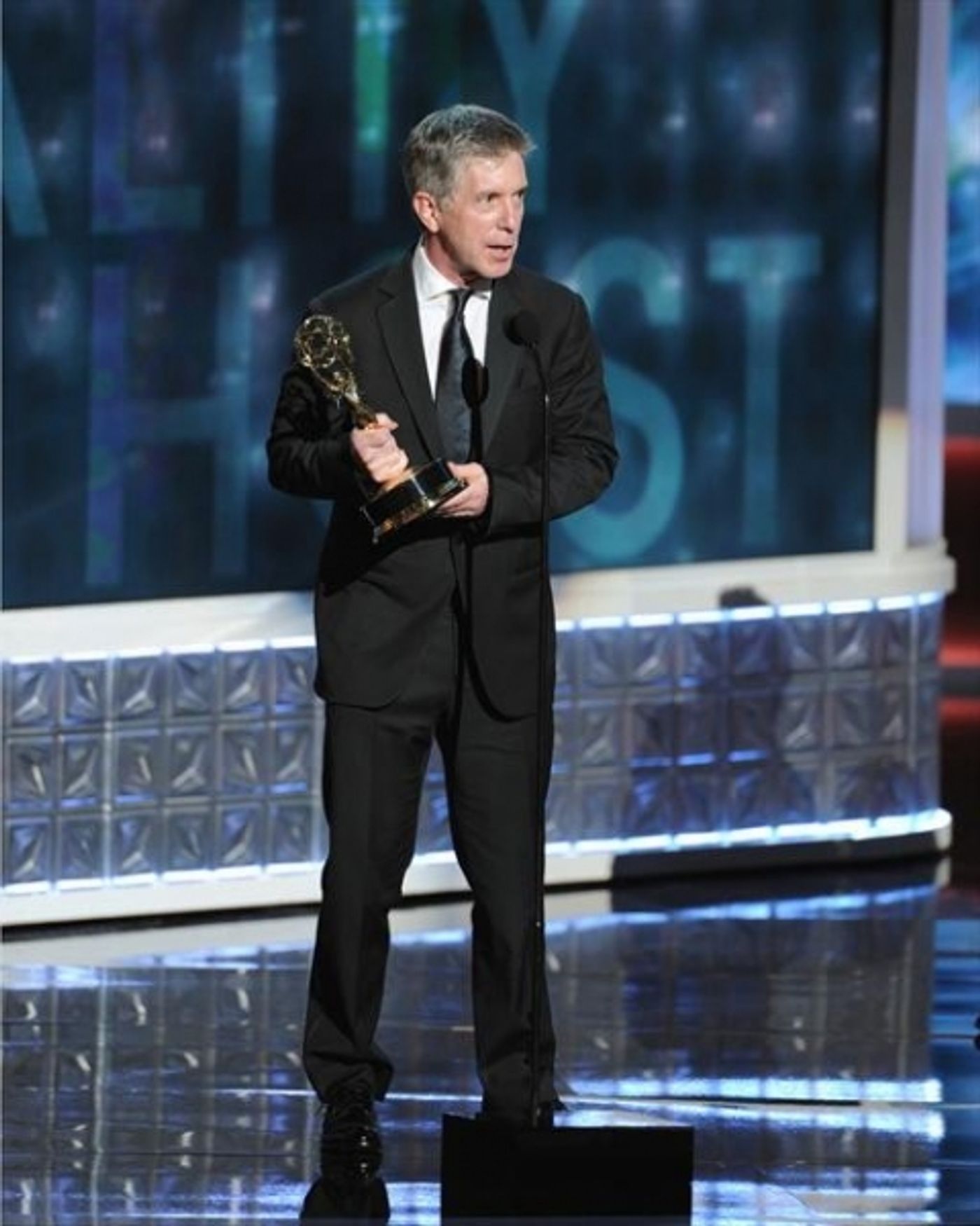 Photo Coverage: Inside the 2012 Emmy Awards - Part One!  Image