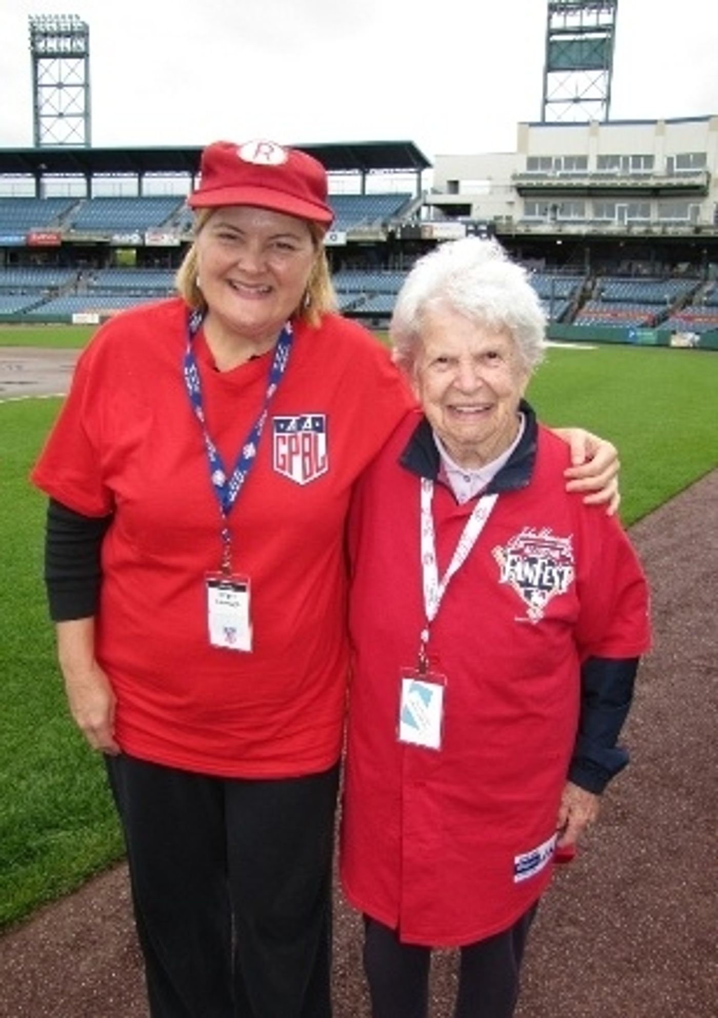 Photo Flash: Real 'LEAGUE OF THEIR OWN' Players Celebrate 70th Anniversary & DVD Release, 10/16  Image