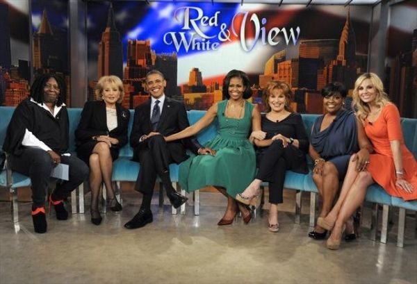 Photo Coverage: First Look at President Barack Obama and First Lady Michelle Obama on THE VIEW!  Image