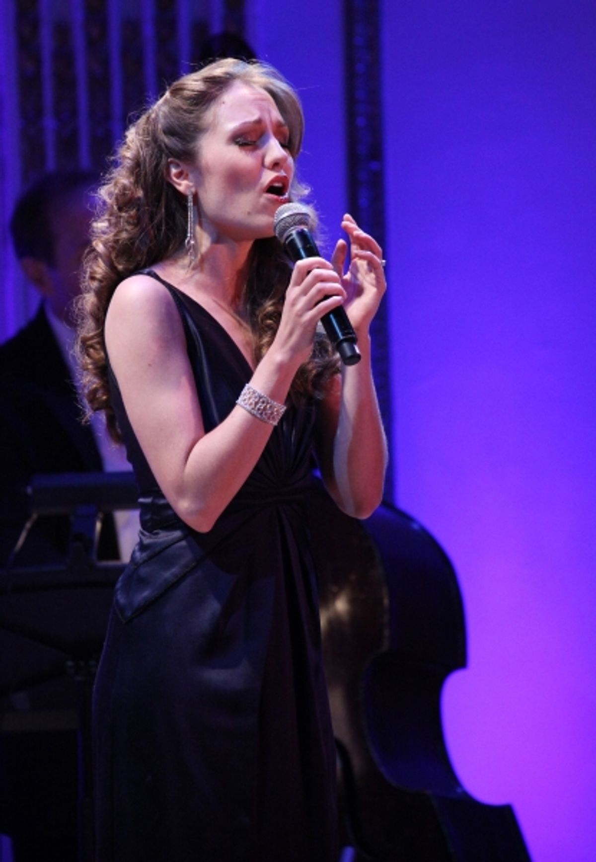  Laura Osnes  at 