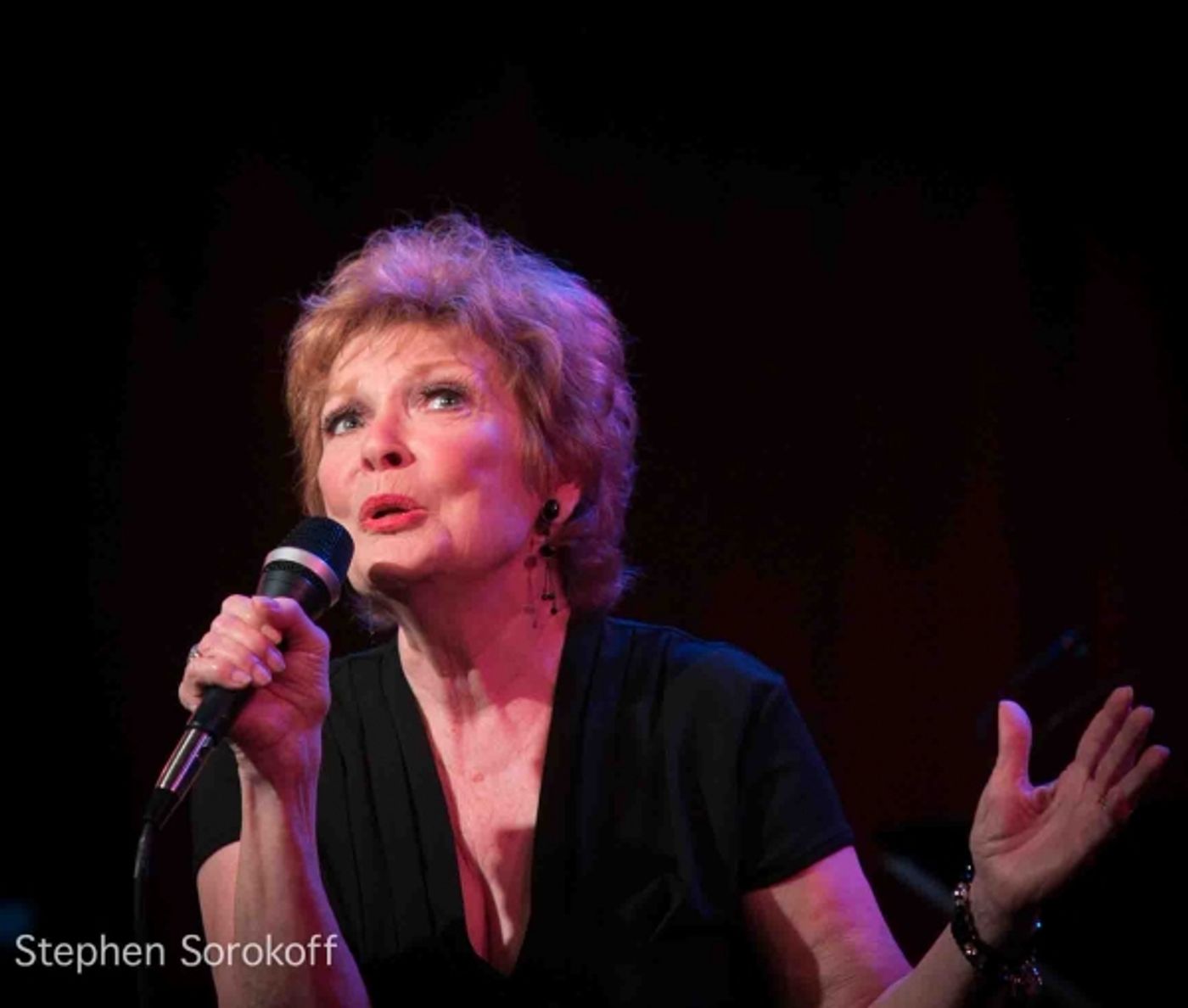 Photo Coverage: Anita Gillette Plays BROADWAY AT BIRDLAND  Image