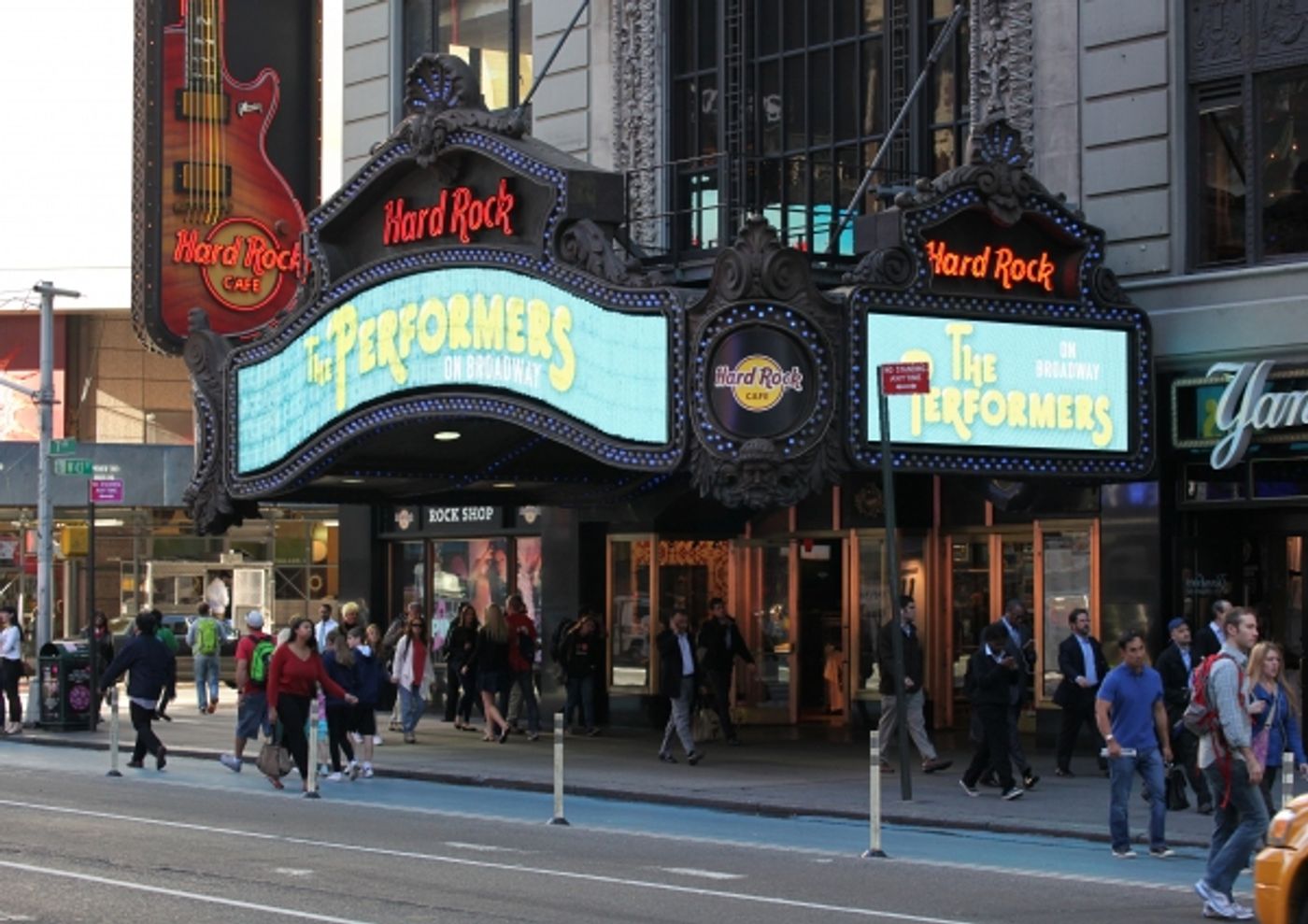 Photo Exclusive: Cheyenne Jackson, Henry Winkler and THE PERFORMERS Cast Takes Times Square!  Image