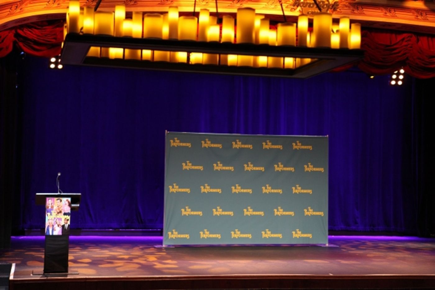 Photo Coverage: Alicia Silverstone, Cheyenne Jackson and Cast of THE PERFORMERS Meets the Press! Image