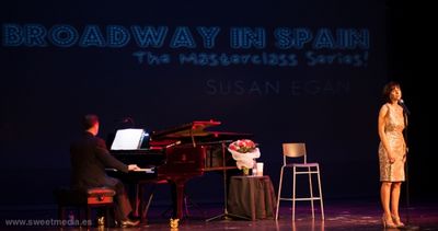  Stephen Cook y Susan Egan Photo