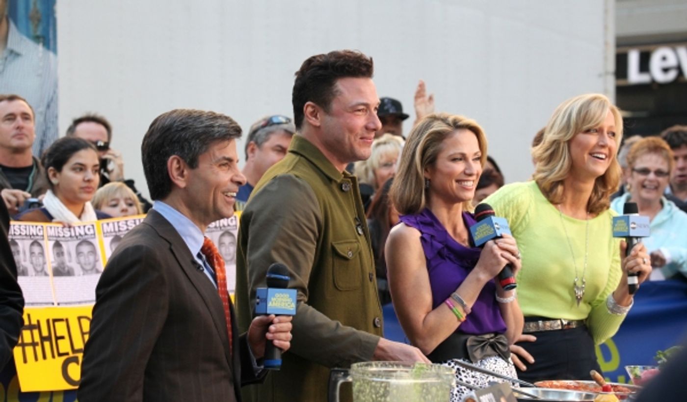 Photo Coverage: Rocco DiSpirito Vistis GOOD MORNING AMERICA Image