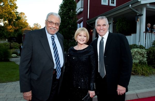  James Earl Jones, Westport Country Playhouse board of trustees member, and wife Ceci Photo