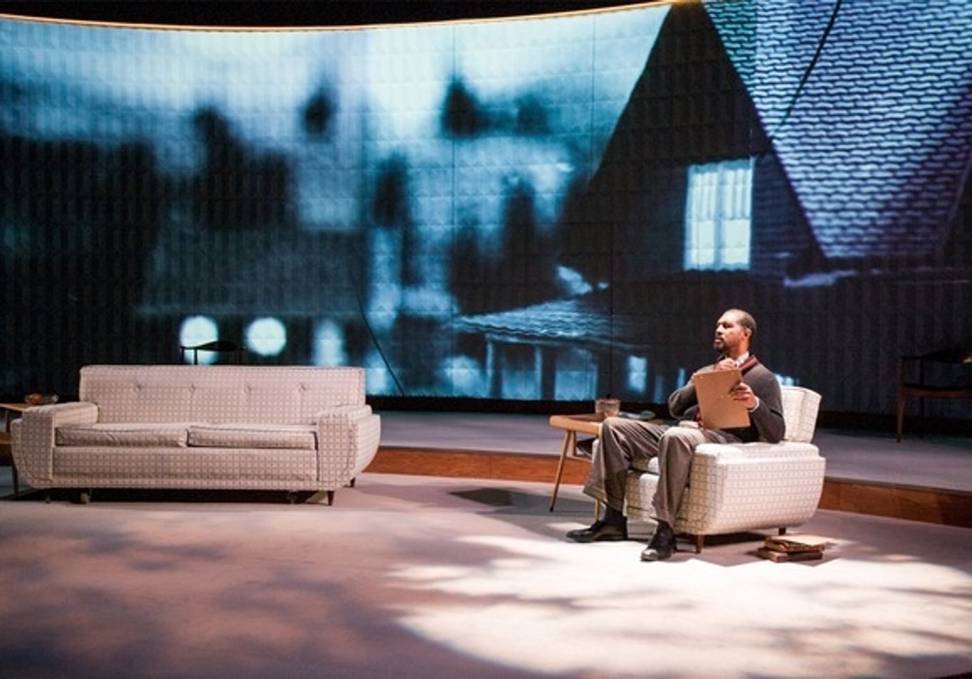 Photo Flash: First Look at Dion Graham, Kevin Kilner and More in Centerstage's AN ENEMY OF THE PEOPLE  Image