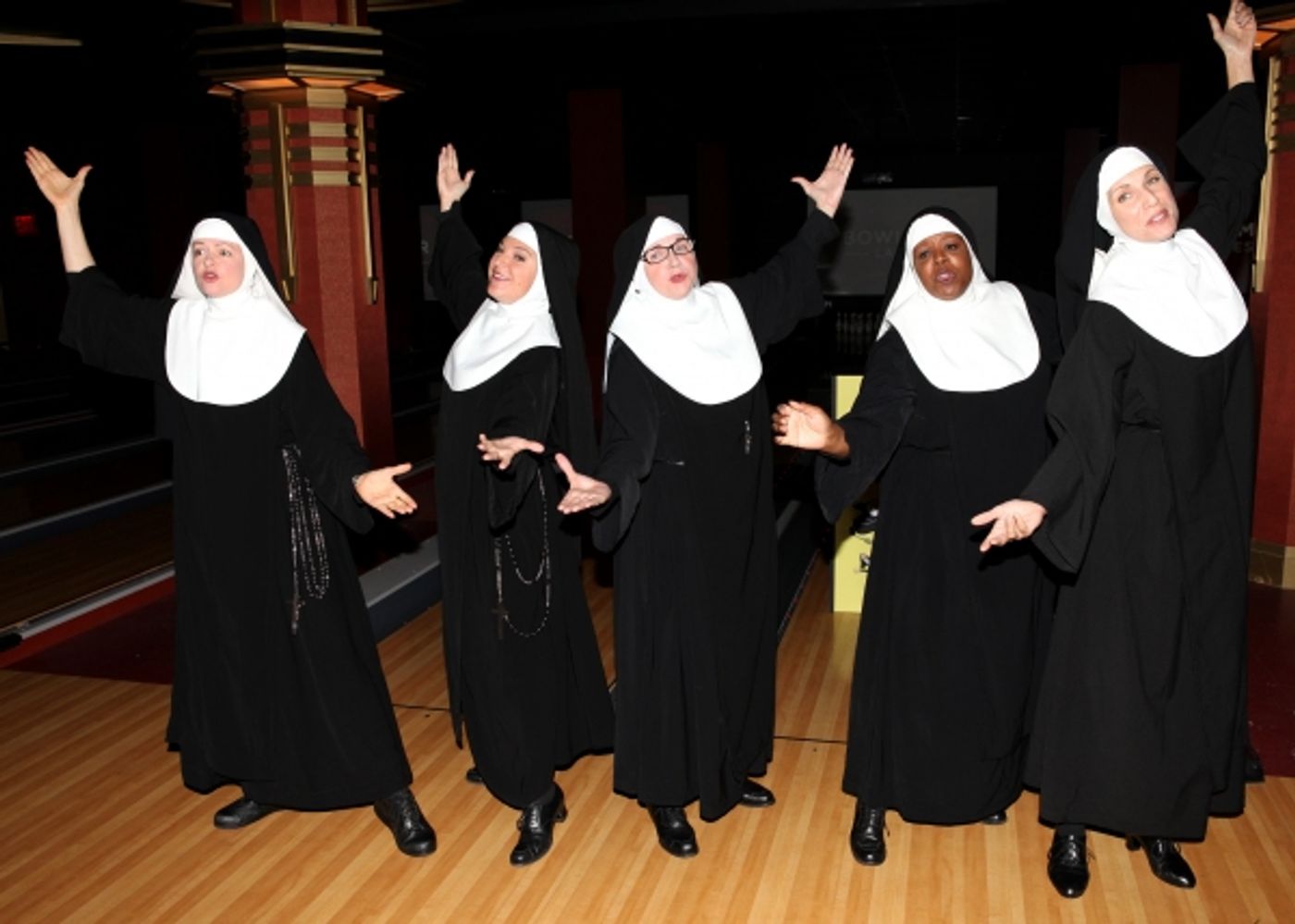 Photo Coverage: Cindy Williams & NUNSET BOULEVARD Cast Meet the Press!  Image