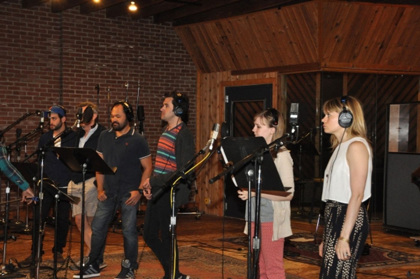 Photo Coverage Exclusive: PETER AND THE STARCATCHER Cast Records 'Carols For A Cure'  Image