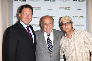 Kevin McCollum

Date Of Birth:
March 01, 1962 (50)
Gender:
Male Photo