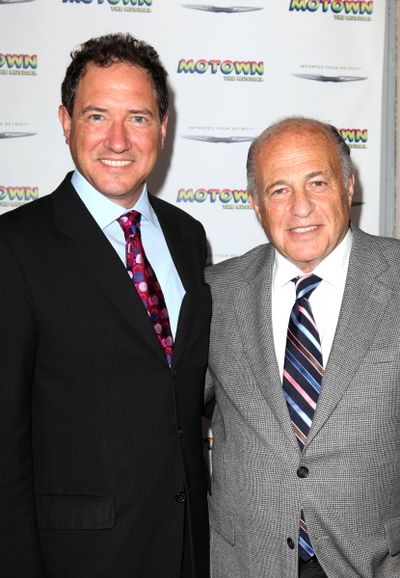 Kevin McCollum

Date Of Birth:
March 01, 1962 (50)
Gender:
Male Photo