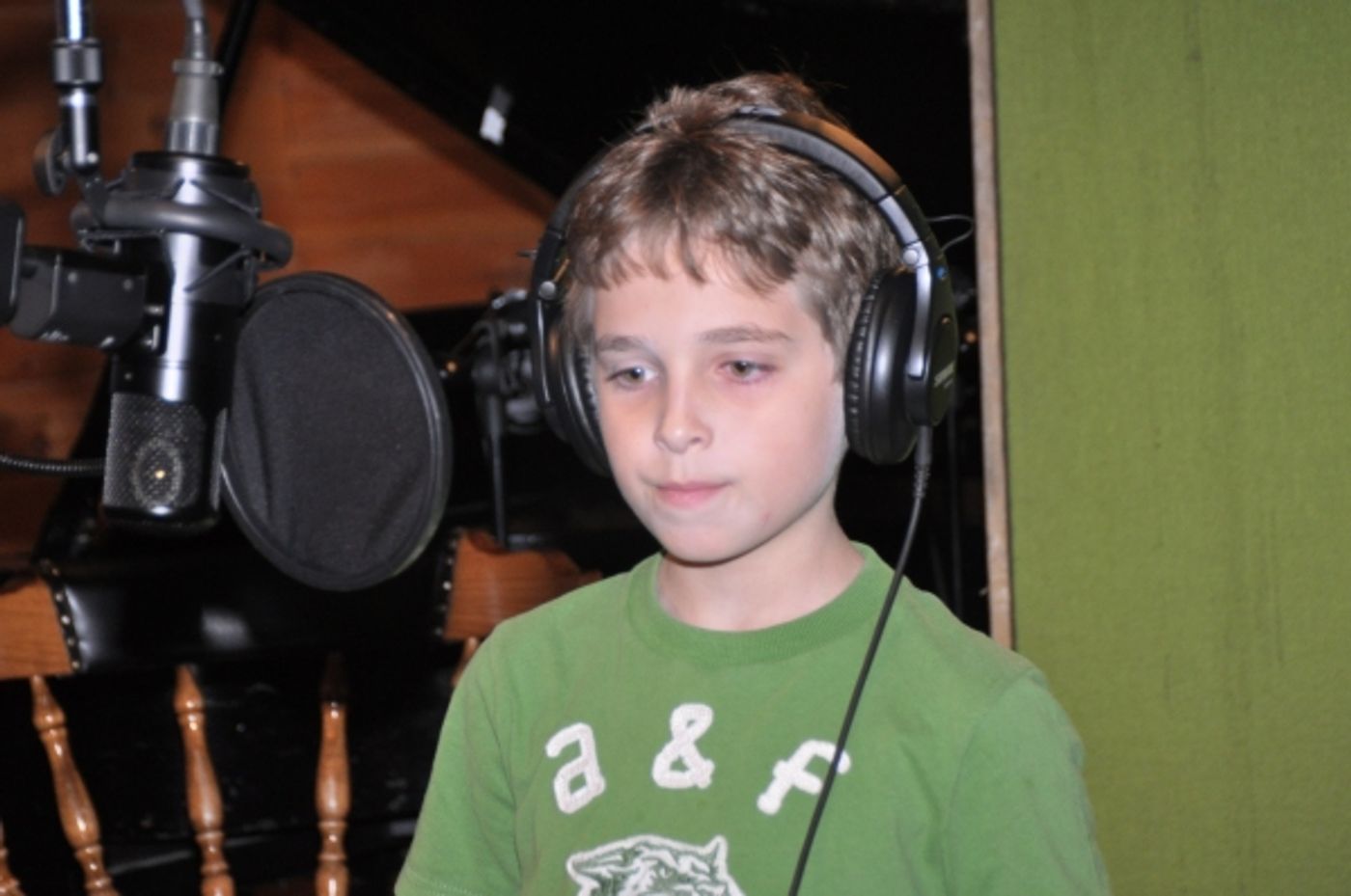 Exclusive Photos: CHAPLIN Cast Records 'Carols For A Cure'  Image