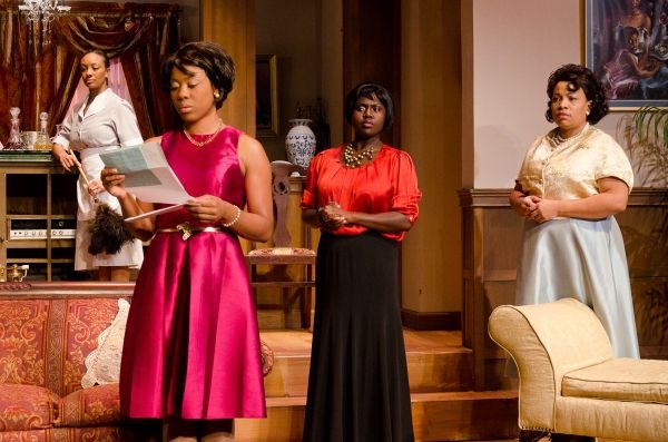 L to R: Angela Henson Smith as Jessie Roberts, Candice DÃ¢â‚¬â„¢Meza as Gra Photo