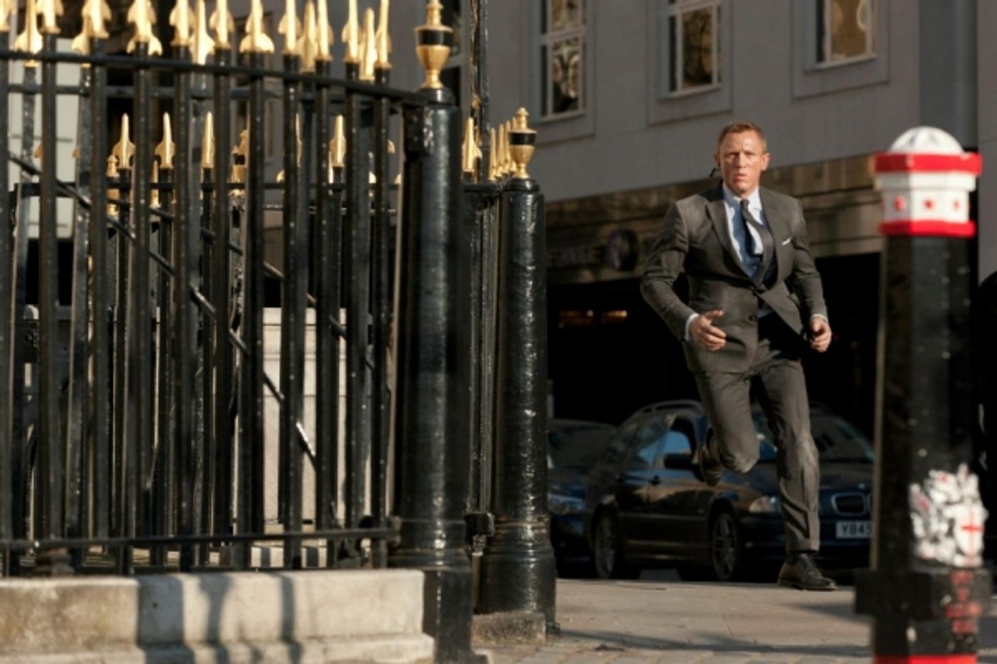 Photo Flash: New SKYFALL Stills - Daniel Craig, Javier Bardem and More! Photo Flash: New SKYFALL Stills - Daniel Craig, Javier Bardem and More! Image