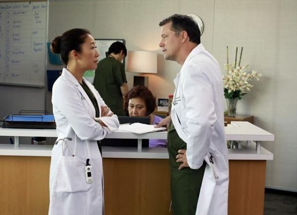 SANDRA OH, STEVEN CULP Photo