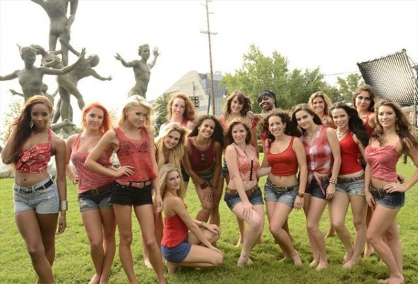 Photo Coverage: Behind the Scenes of NASHVILLE on 10/17  Image