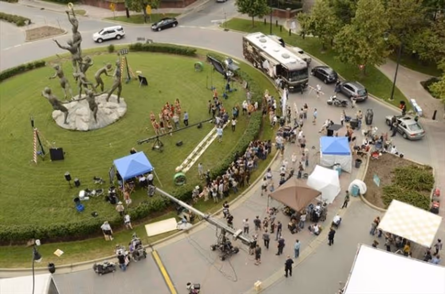 Photo Coverage: Behind the Scenes of NASHVILLE on 10/17 Image