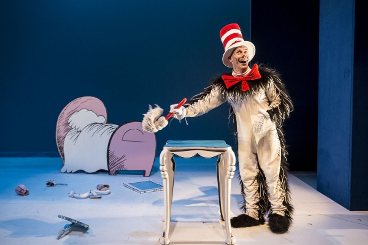 Photo Flash: First Look at Dr. Seuss' THE CAT IN THE HAT U.S Premiere at Children's Theatre Company  Image