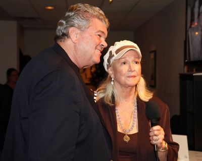 Diane Ladd

Date Of Birth:
November 29, 1932 (79)
Birth Place:
Meridian, MS, USA Photo