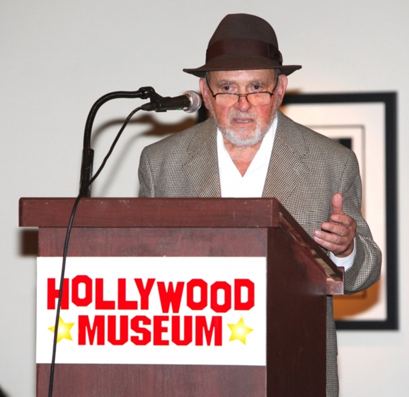 Photo Flash: Over 300 Stars Gather to Celebrate Life Industry Advocate Dale Olson Photo Flash: Over 300 Stars Gather to Celebrate Life Industry Advocate Dale Olson Image