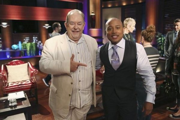 ROBIN LEACH, DAYMOND JOHN Photo