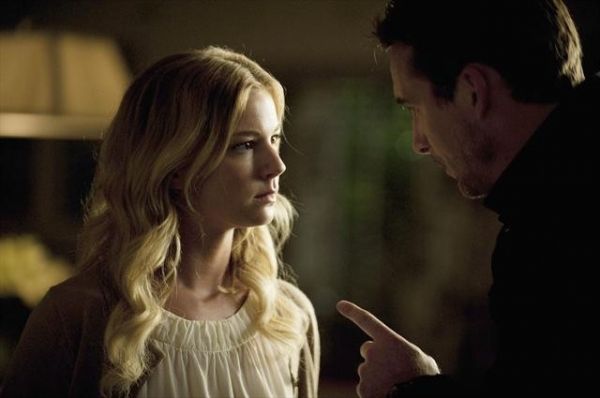 Photo Flash: First Look at Oct. 14 Episode of REVENGE  Image