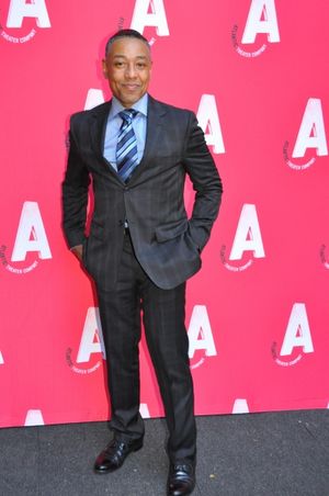  Giancarlo Esposity  Photo