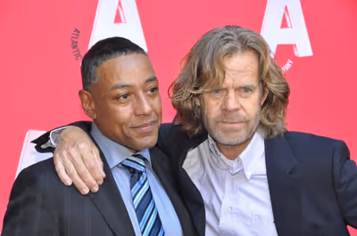  Giancarlo Esposity and William H. Macy Photo