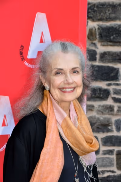  Mary Beth Peil Photo