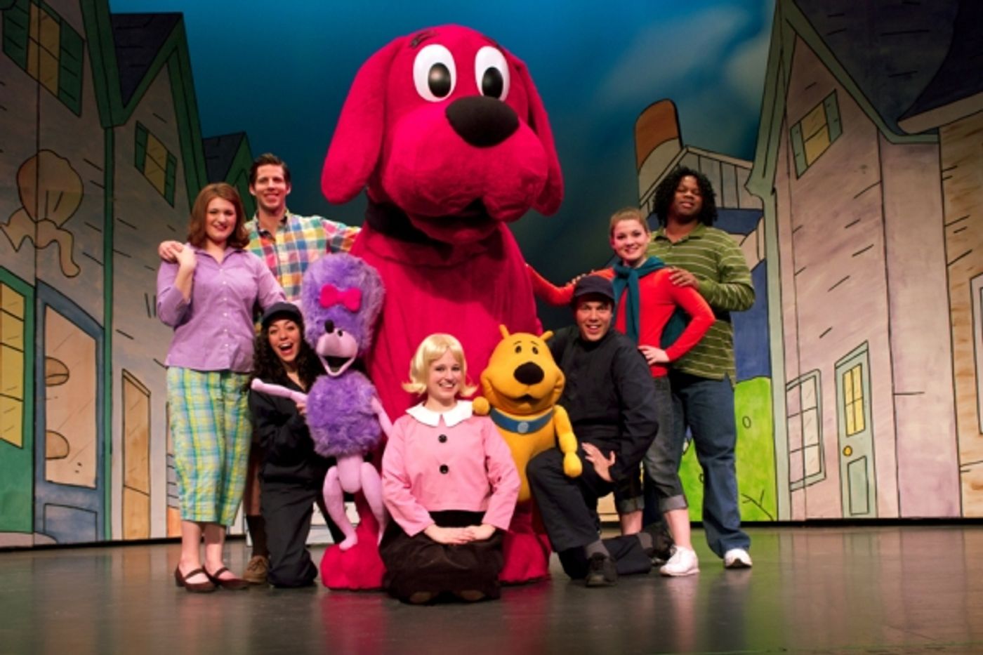 Photo Flash: CLIFFORD THE BIG RED DOG LIVE Comes to Thousand Oaks, Nov 1 Photo Flash: CLIFFORD THE BIG RED DOG LIVE Comes to Thousand Oaks, Nov 1 Image