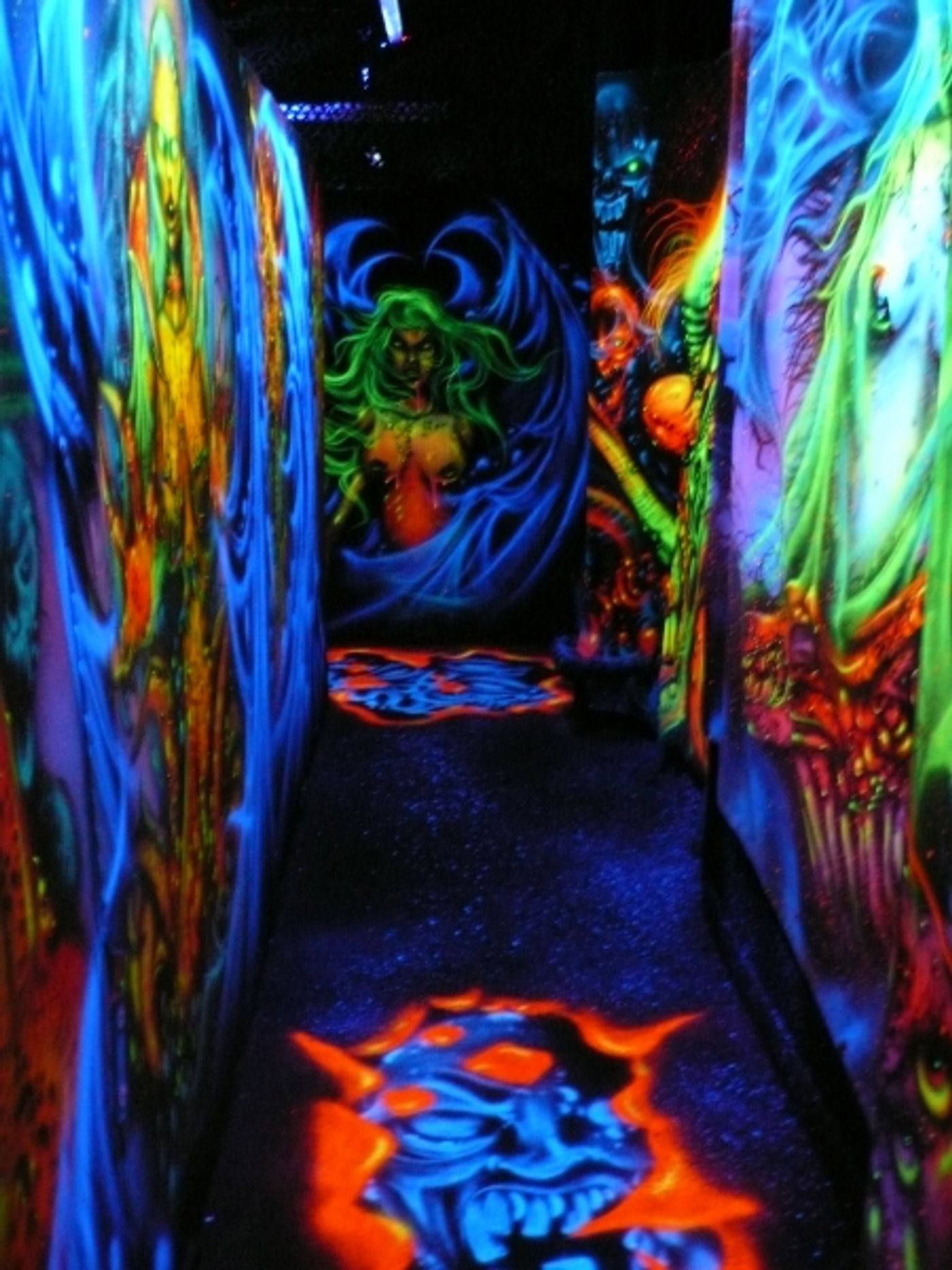 Photo Coverage: Inside the 'Blood Manor' Press Preview  Image