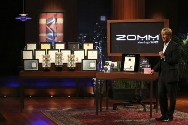 Photo Flash: First-Look at This Week's Episode of SHARK TANK, Airs 10/5  Image
