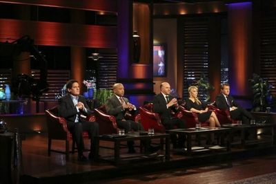 MARK CUBAN, DAYMOND JOHN, KEVIN O'LEARY, LORI GREINER, ROBERT HERJAVEC    Photo