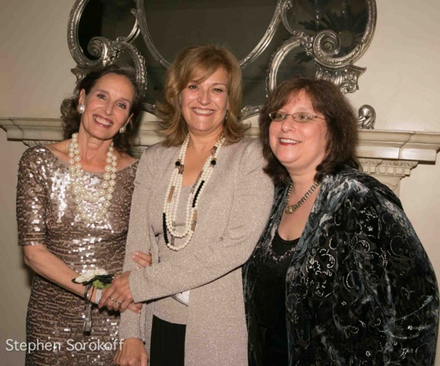 Photo Coverage: Andrea Marcovicci Brings SMILE to Cafe Carlyle  Image