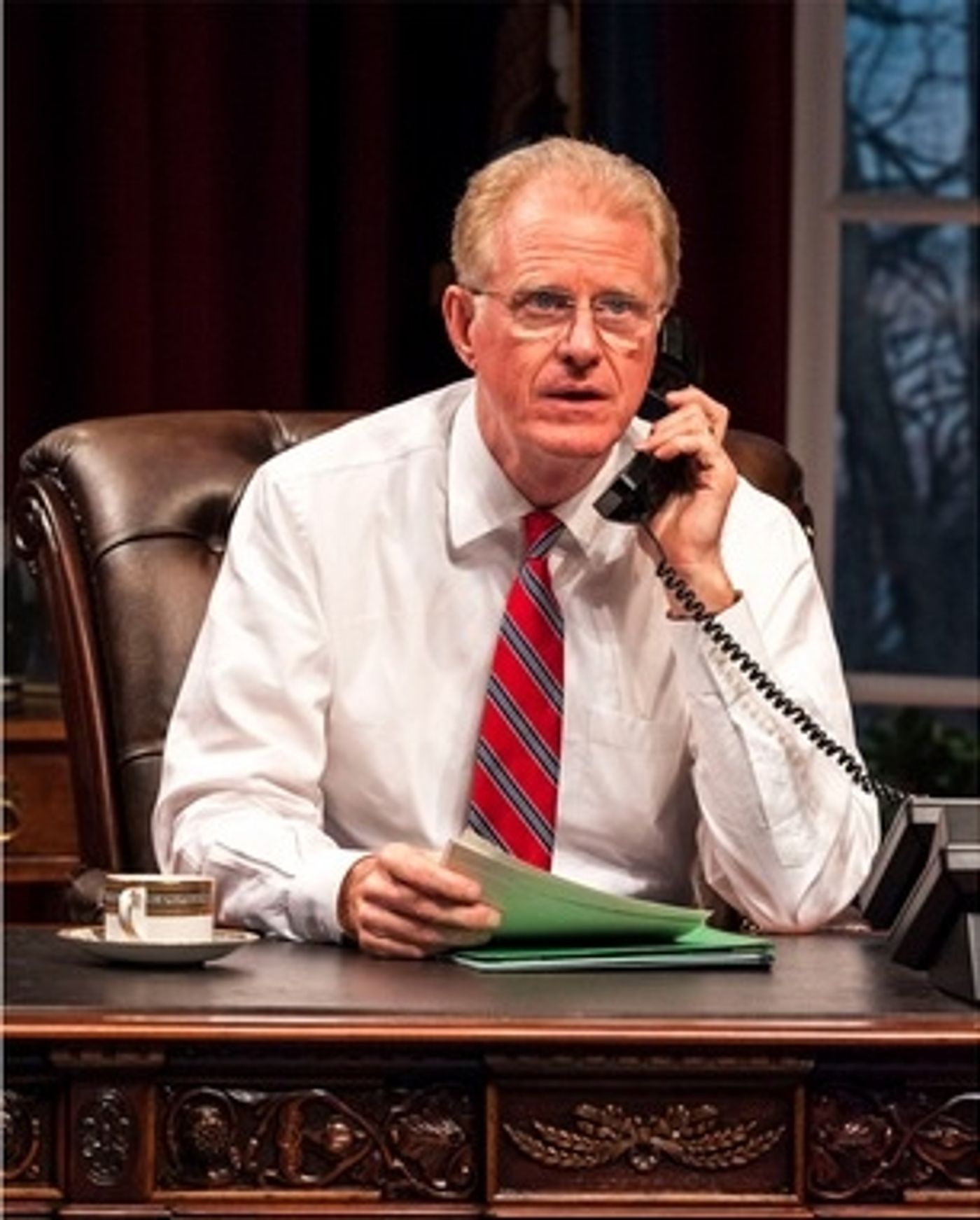 Photo Flash: First Look at Felicity Huffman, Ed Begley, Jr and More in NOVEMBER at the Taper  Image