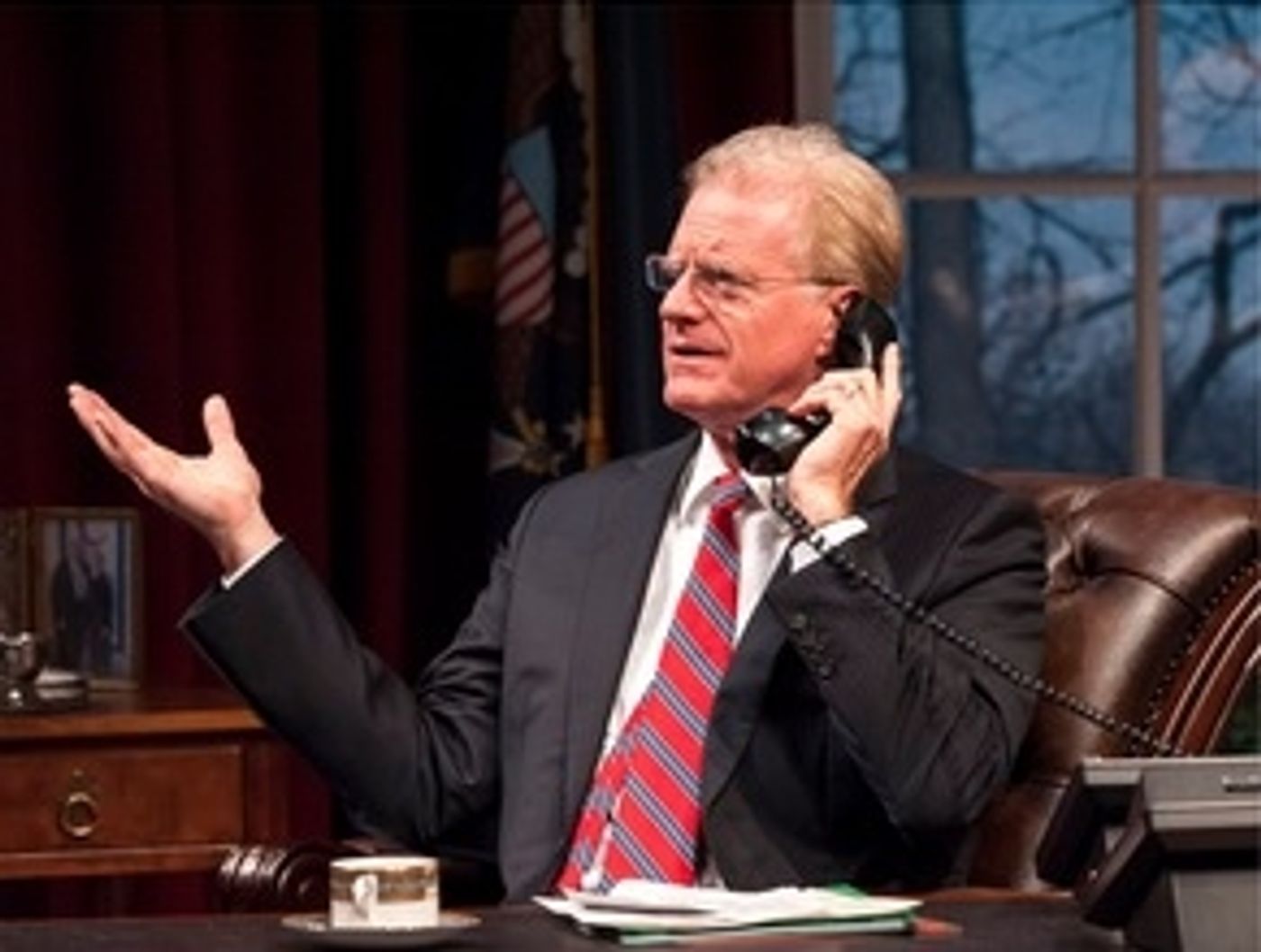 Photo Flash: First Look at Felicity Huffman, Ed Begley, Jr and More in NOVEMBER at the Taper  Image