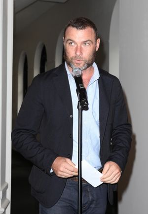 Liev Schreiber Photo