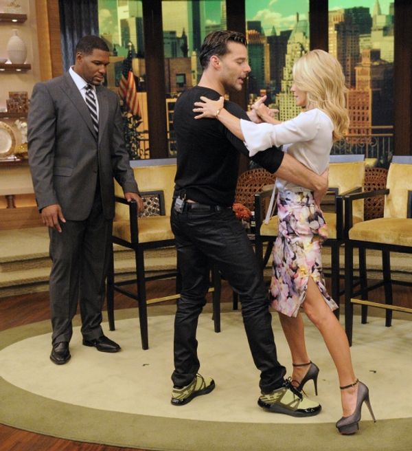 Michael Strahan, Ricky Martin and Kelly Ripa Photo