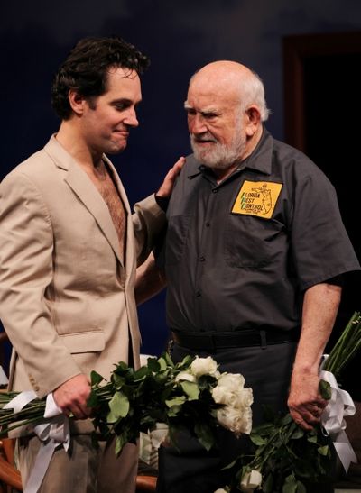 Paul Rudd and Ed Asner  Photo