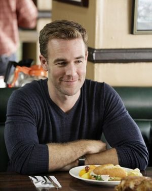 JAMES VAN DER BEEK @ BroadwayWorld JAMES VAN DER BEEK Photo